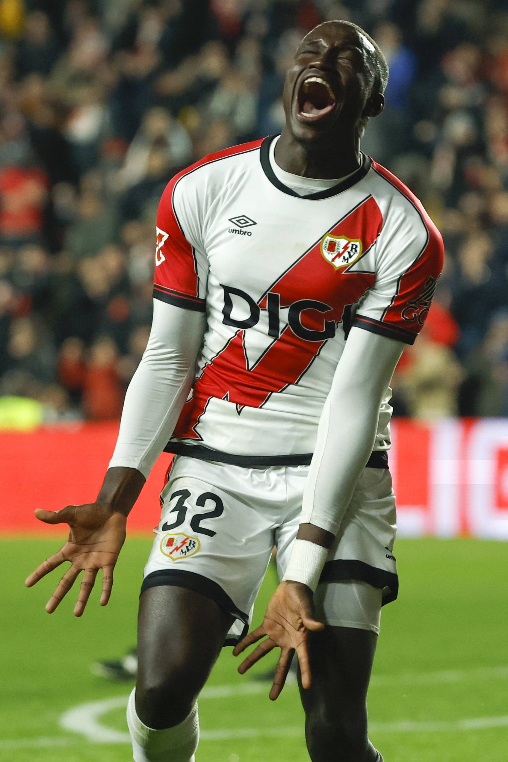  西亚卡姆东决表现 